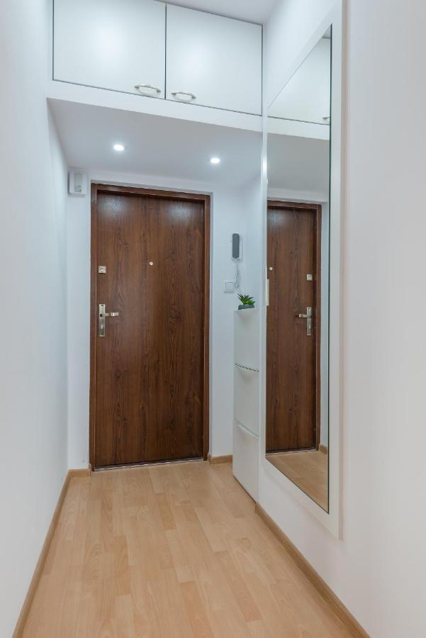 Szczesliwice Ochota P&O Serviced Apartments Варшава Экстерьер фото